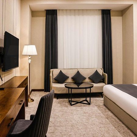 Wyndham Garden Tashkent Hotel Luaran gambar